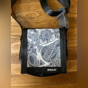 Black and Gray Handmade Medium Cross Body Bag from Pinzat Barcelona